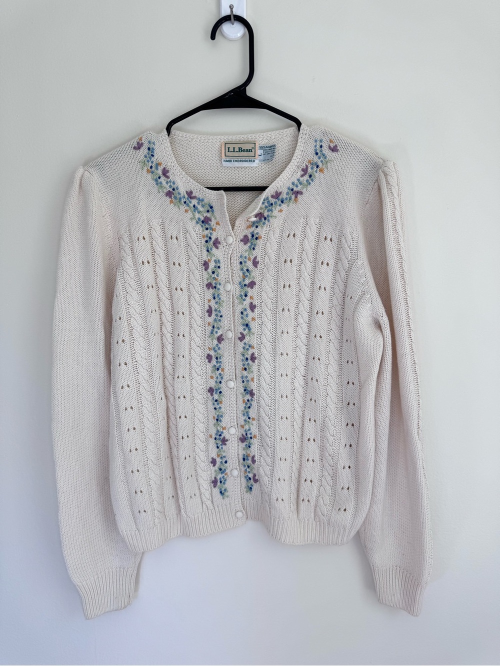 L.L. Bean Vintage Hand Embroidered Floral Cream Cardigan Sweater size Large